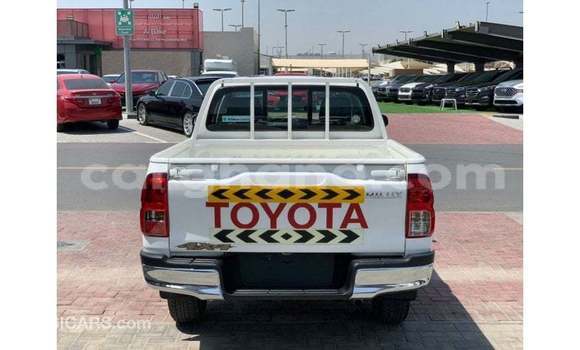 Buy Import Toyota Hilux White Car in Import - Dubai in Ashanti Buy Import Toyota Hilux White Car in Import - Dubai in Ashanti