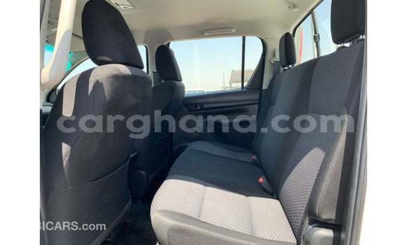Buy Import Toyota Hilux White Car in Import - Dubai in Ashanti Buy Import Toyota Hilux White Car in Import - Dubai in Ashanti
