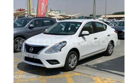Ra Imported Nissan Sunny funfun Ọkọ̀ in Import - Dubai ni Ashanti Ra Imported Nissan Sunny funfun Ọkọ̀ in Import - Dubai ni Ashanti