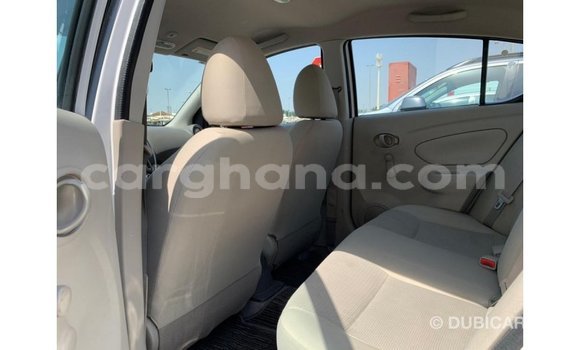 Ra Imported Nissan Sunny funfun Ọkọ̀ in Import - Dubai ni Ashanti Ra Imported Nissan Sunny funfun Ọkọ̀ in Import - Dubai ni Ashanti