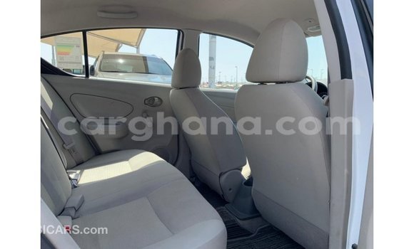 Ra Imported Nissan Sunny funfun Ọkọ̀ in Import - Dubai ni Ashanti Ra Imported Nissan Sunny funfun Ọkọ̀ in Import - Dubai ni Ashanti