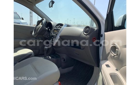 Ra Imported Nissan Sunny funfun Ọkọ̀ in Import - Dubai ni Ashanti Ra Imported Nissan Sunny funfun Ọkọ̀ in Import - Dubai ni Ashanti