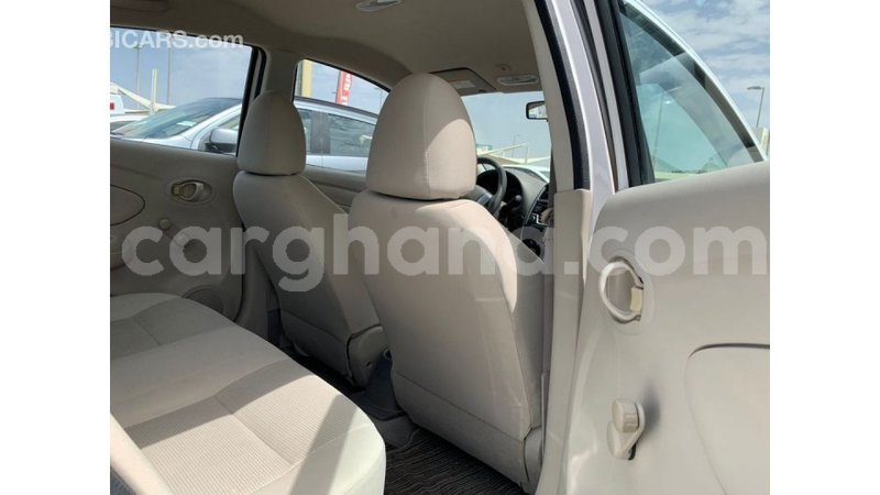 Big with watermark nissan sunny ashanti import dubai 54689