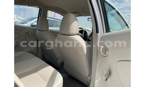 Ra Imported Nissan Sunny funfun Ọkọ̀ in Import - Dubai ni Ashanti Ra Imported Nissan Sunny funfun Ọkọ̀ in Import - Dubai ni Ashanti