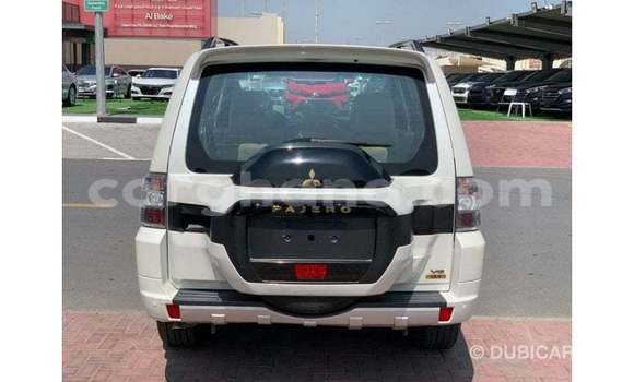 Ra Imported Mitsubishi Pajero funfun Ọkọ̀ in Import - Dubai ni Ashanti Ra Imported Mitsubishi Pajero funfun Ọkọ̀ in Import - Dubai ni Ashanti