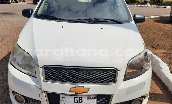 Ra Àlòkù Chevrolet Aveo Silver Ọkọ̀ in Accra ni Greater Accra