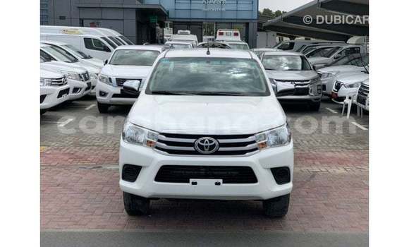Ra Imported Toyota Hilux funfun Ọkọ̀ in Import - Dubai ni Ashanti Ra Imported Toyota Hilux funfun Ọkọ̀ in Import - Dubai ni Ashanti