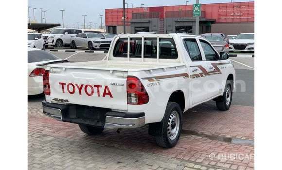 Ra Imported Toyota Hilux funfun Ọkọ̀ in Import - Dubai ni Ashanti Ra Imported Toyota Hilux funfun Ọkọ̀ in Import - Dubai ni Ashanti