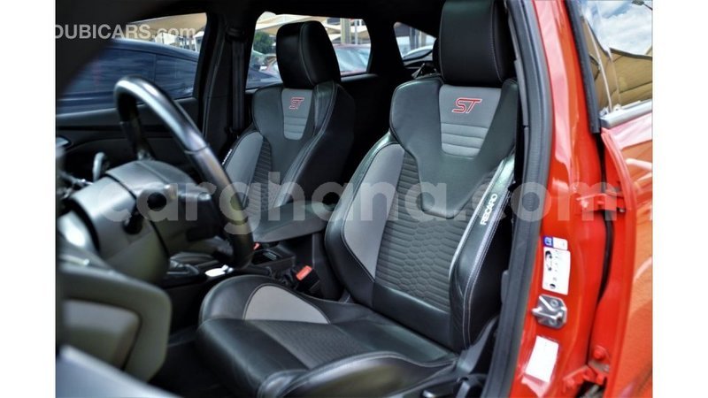 Big with watermark ford focus ashanti import dubai 54707