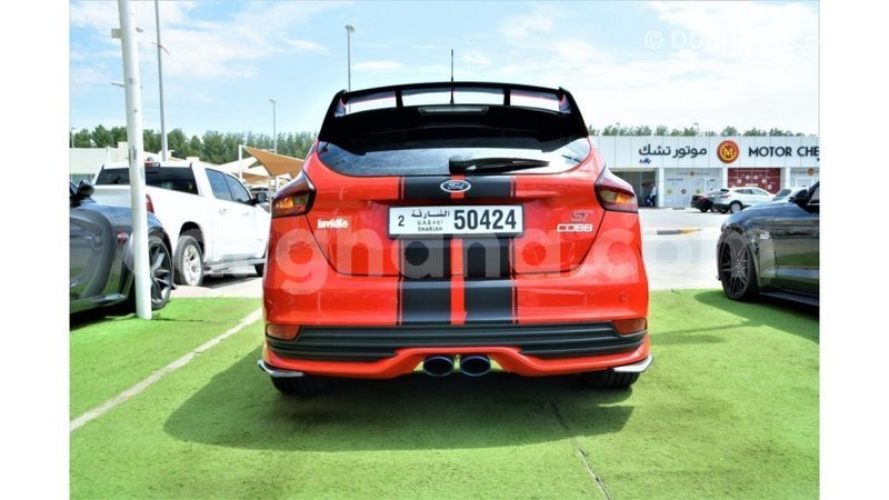 Big with watermark ford focus ashanti import dubai 54707