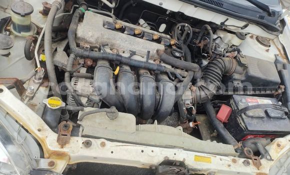 Sayi Na hannu Toyota Corolla White Mota in Sekondi–Takoradi Metropolitan a Yamma Sayi Na hannu Toyota Corolla White Mota in Sekondi–Takoradi Metropolitan a Yamma