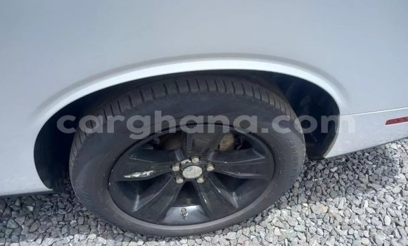 Buy Used Dodge Challenger White Car in Accra in Greater Accra Buy Used Dodge Challenger White Car in Accra in Greater Accra