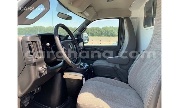 Ra Imported Chevrolet Express funfun Ọkọ̀ in Import - Dubai ni Ashanti Ra Imported Chevrolet Express funfun Ọkọ̀ in Import - Dubai ni Ashanti