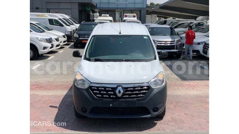 Big with watermark renault 18 ashanti import dubai 54718