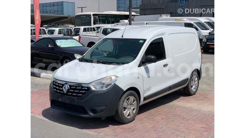 Big with watermark renault 18 ashanti import dubai 54718