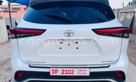 Sayi Na hannu Toyota Highlander White Mota in Accra a Greater Accra Sayi Na hannu Toyota Highlander White Mota in Accra a Greater Accra