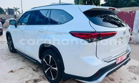 Sayi Na hannu Toyota Highlander White Mota in Accra a Greater Accra Sayi Na hannu Toyota Highlander White Mota in Accra a Greater Accra