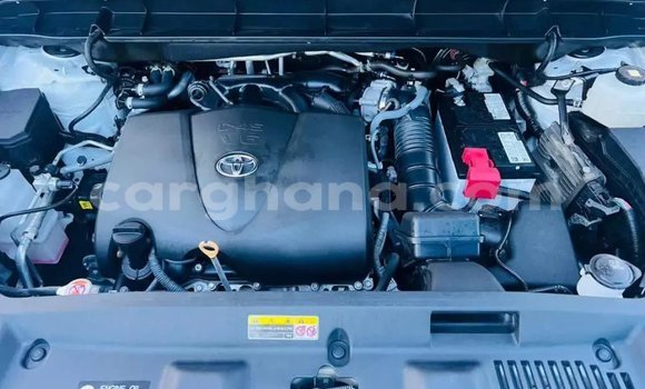 Sayi Na hannu Toyota Highlander White Mota in Accra a Greater Accra Sayi Na hannu Toyota Highlander White Mota in Accra a Greater Accra