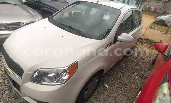 Ra Àlòkù Chevrolet Aveo funfun Ọkọ̀ in Accra ni Greater Accra Ra Àlòkù Chevrolet Aveo funfun Ọkọ̀ in Accra ni Greater Accra