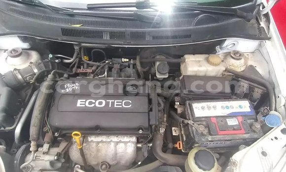 Ra Àlòkù Chevrolet Aveo funfun Ọkọ̀ in Accra ni Greater Accra Ra Àlòkù Chevrolet Aveo funfun Ọkọ̀ in Accra ni Greater Accra