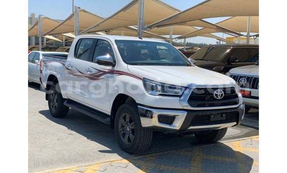 Buy Import Toyota Hilux White Car in Import - Dubai in Ashanti Buy Import Toyota Hilux White Car in Import - Dubai in Ashanti