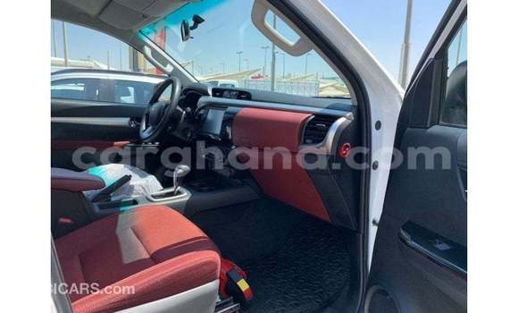 Buy Import Toyota Hilux White Car in Import - Dubai in Ashanti Buy Import Toyota Hilux White Car in Import - Dubai in Ashanti