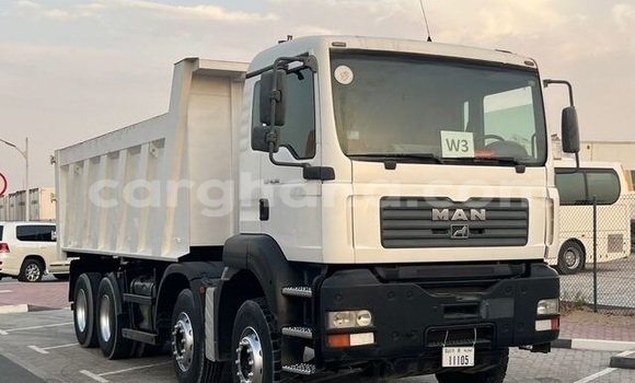 Medium with watermark man tgs greater accra accra 54773