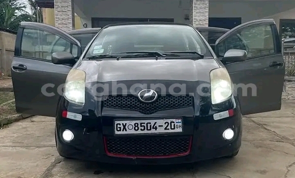 Ra Àlòkù Toyota Vitz Miiran Ọkọ̀ in Accra ni Greater Accra Ra Àlòkù Toyota Vitz Miiran Ọkọ̀ in Accra ni Greater Accra