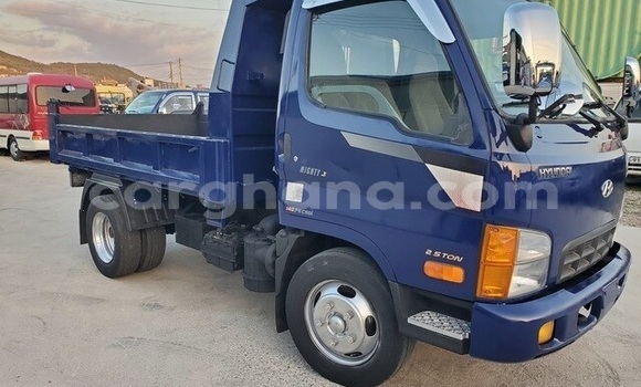 Sayi Na hannu Hyundai H200 Blue Babbar mota in Accra a Greater Accra Sayi Na hannu Hyundai H200 Blue Babbar mota in Accra a Greater Accra