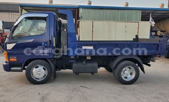 Sayi Na hannu Hyundai H200 Blue Babbar mota in Accra a Greater Accra Sayi Na hannu Hyundai H200 Blue Babbar mota in Accra a Greater Accra