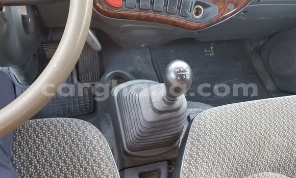 Sayi Na hannu Hyundai H200 Blue Babbar mota in Accra a Greater Accra Sayi Na hannu Hyundai H200 Blue Babbar mota in Accra a Greater Accra