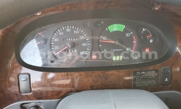 Sayi Na hannu Hyundai H200 Blue Babbar mota in Accra a Greater Accra Sayi Na hannu Hyundai H200 Blue Babbar mota in Accra a Greater Accra