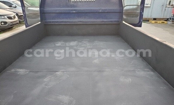 Sayi Na hannu Hyundai H200 Blue Babbar mota in Accra a Greater Accra Sayi Na hannu Hyundai H200 Blue Babbar mota in Accra a Greater Accra