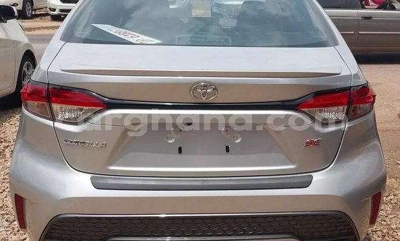 Ra Àlòkù Toyota Corolla Silver Ọkọ̀ in Accra ni Greater Accra Ra Àlòkù Toyota Corolla Silver Ọkọ̀ in Accra ni Greater Accra