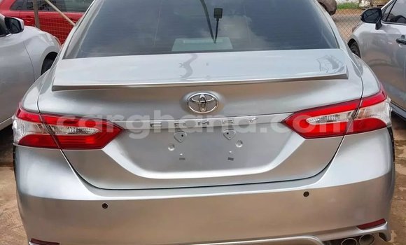 Sayi Na hannu Toyota Camry Azurfa Mota in Accra a Greater Accra Sayi Na hannu Toyota Camry Azurfa Mota in Accra a Greater Accra