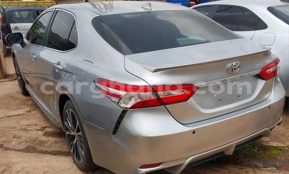 Sayi Na hannu Toyota Camry Azurfa Mota in Accra a Greater Accra Sayi Na hannu Toyota Camry Azurfa Mota in Accra a Greater Accra