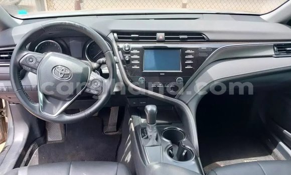 Sayi Na hannu Toyota Camry Azurfa Mota in Accra a Greater Accra Sayi Na hannu Toyota Camry Azurfa Mota in Accra a Greater Accra