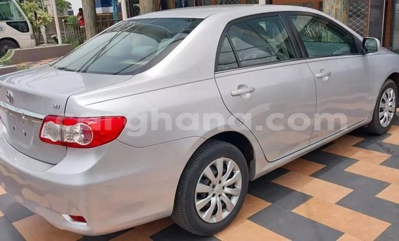 Sayi Na hannu Toyota Corolla Azurfa Mota in Accra a Greater Accra Sayi Na hannu Toyota Corolla Azurfa Mota in Accra a Greater Accra