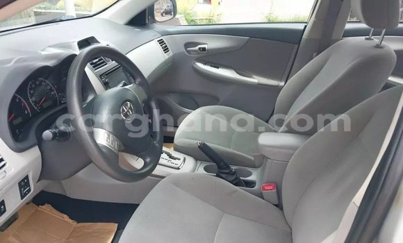 Sayi Na hannu Toyota Corolla Azurfa Mota in Accra a Greater Accra Sayi Na hannu Toyota Corolla Azurfa Mota in Accra a Greater Accra
