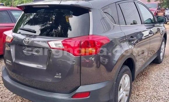 Ra Àlòkù Toyota RAV4 Miiran Ọkọ̀ in Accra ni Greater Accra Ra Àlòkù Toyota RAV4 Miiran Ọkọ̀ in Accra ni Greater Accra