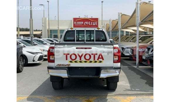 Ra Imported Toyota Hilux funfun Ọkọ̀ in Import - Dubai ni Ashanti Ra Imported Toyota Hilux funfun Ọkọ̀ in Import - Dubai ni Ashanti