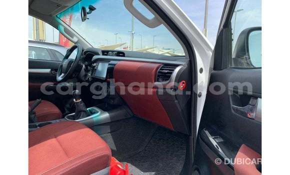 Ra Imported Toyota Hilux funfun Ọkọ̀ in Import - Dubai ni Ashanti Ra Imported Toyota Hilux funfun Ọkọ̀ in Import - Dubai ni Ashanti