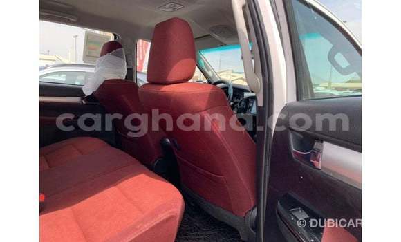 Ra Imported Toyota Hilux funfun Ọkọ̀ in Import - Dubai ni Ashanti Ra Imported Toyota Hilux funfun Ọkọ̀ in Import - Dubai ni Ashanti
