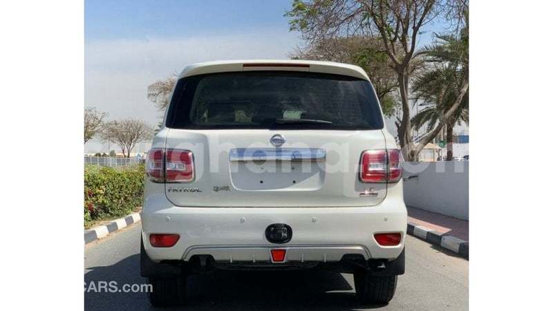 Big with watermark nissan patrol ashanti import dubai 54801