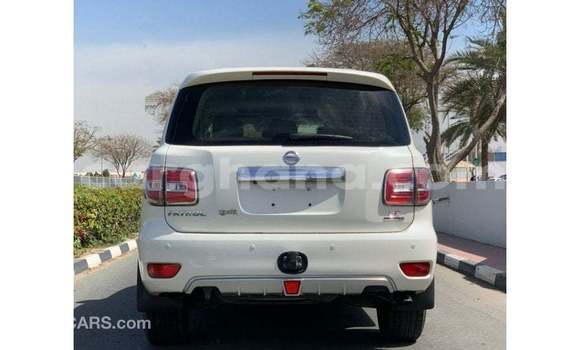 Buy Import Nissan Patrol White Car in Import - Dubai in Ashanti Buy Import Nissan Patrol White Car in Import - Dubai in Ashanti