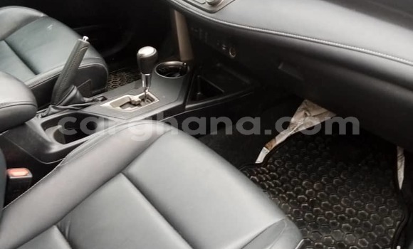 Ra Àlòkù Toyota RAV4 Alagara Ọkọ̀ in Sekondi–Takoradi Metropolitan ni Oorun Ra Àlòkù Toyota RAV4 Alagara Ọkọ̀ in Sekondi–Takoradi Metropolitan ni Oorun