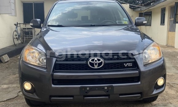 Buy Used Toyota RAV4 Beige Car in Sekondi–Takoradi Metropolitan in Western