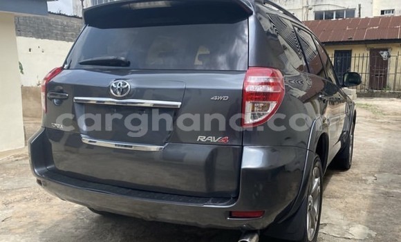 Buy Used Toyota RAV4 Beige Car in Sekondi–Takoradi Metropolitan in Western Buy Used Toyota RAV4 Beige Car in Sekondi–Takoradi Metropolitan in Western
