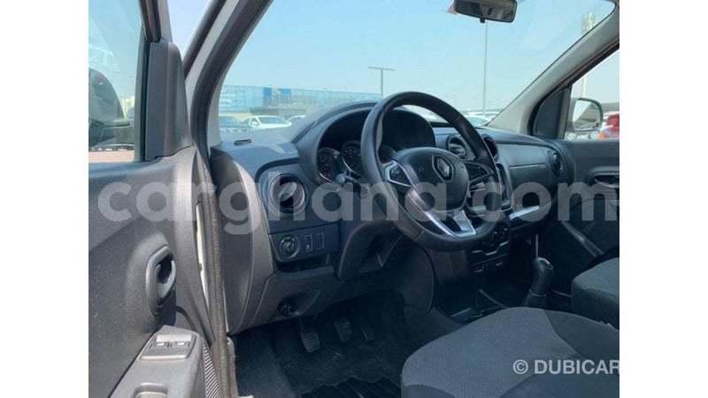 Big with watermark renault 18 ashanti import dubai 54820