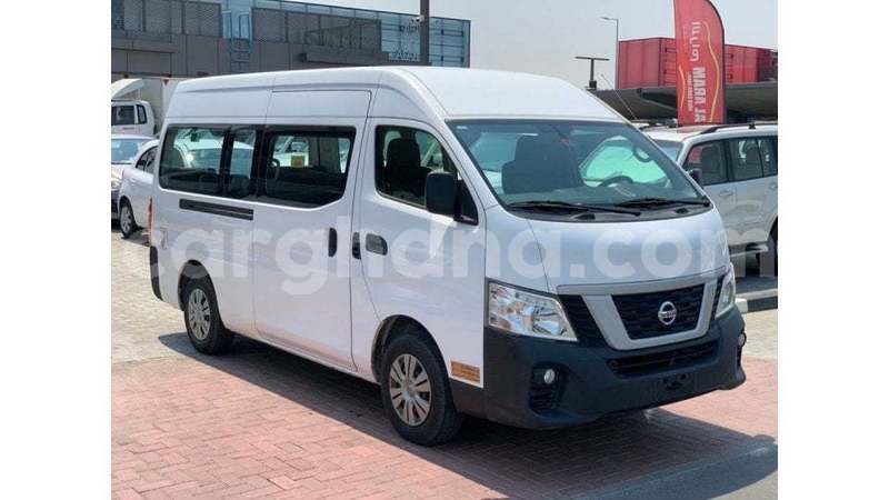 Big with watermark nissan urvan ashanti import dubai 54821